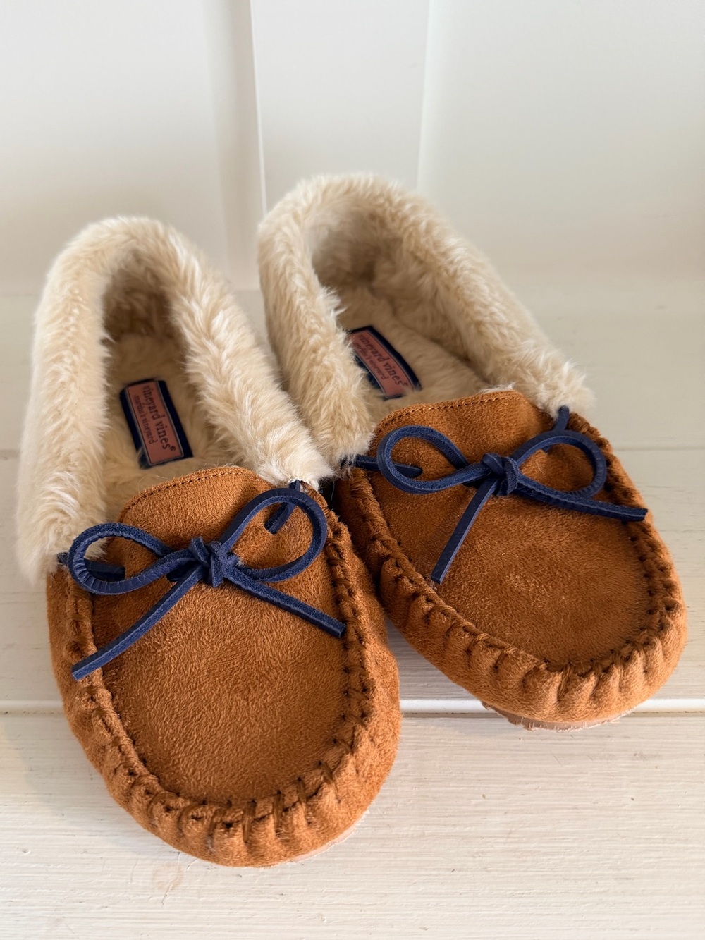 Vineyard Vines Faux Suede Moccasin Slippers Womens 9 Like New